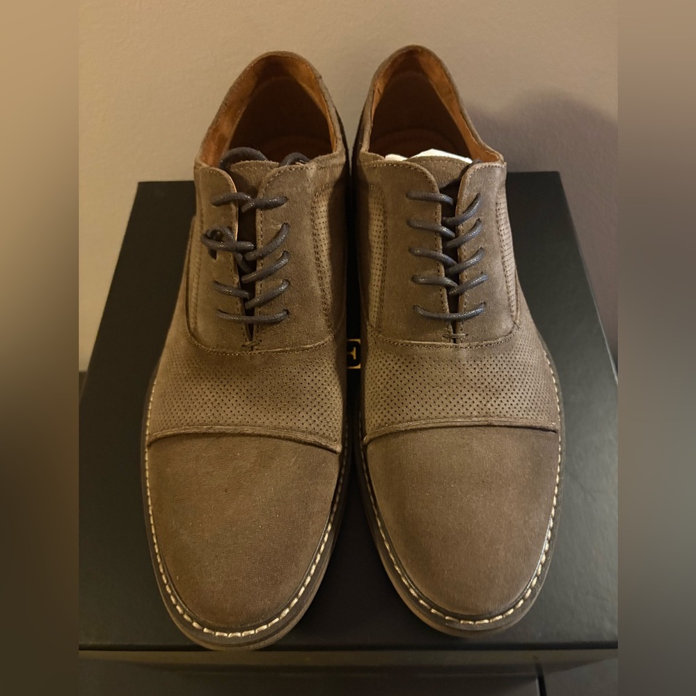 New without box Men’s Suede Lace Up Aldo Shoe Size 10.5